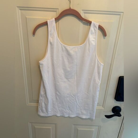 Garnet Hill White Tank with Front Floral Detail size XL - Picture 3 of 5
